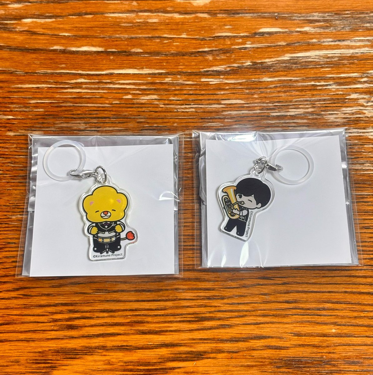 ykc_08's tweet photo. 【交換】神谷浩史　シェアライ　ソロライ　share live

チャームdeめじるし
譲
ハレヨンくん(パーカッション)、神谷さん(ユーフォニアム)

求
神谷さん(フルート)

本日手渡し可能です
検索からもお気軽にお声掛けください https://t.co/4Ua6xhqLRC