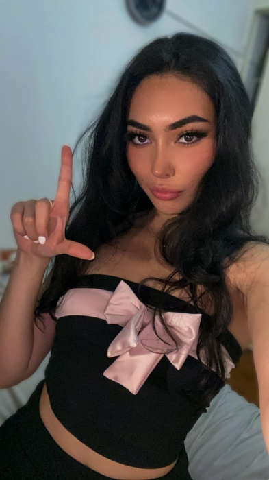 KbxArmy's tweet photo. I just received 50 Gift from Anonymous via Throne. Thank you! https://t.co/JOUeOUBRB4 #Wishlist #Throne https://t.co/zoFPznXIoQ