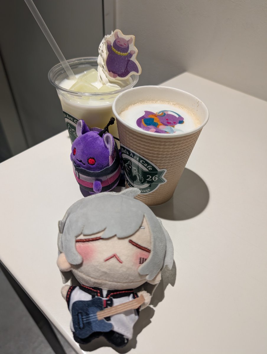 Xp1Nu's tweet photo. チラズアートカフェ行ってきた！！
みっちゃ空いてた草 https://t.co/0FBAxPQMhM