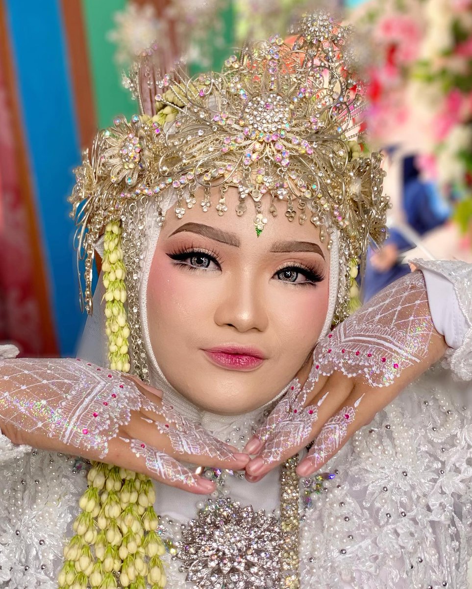NorbertTespkrv's tweet photo. Makeup by @apriliaadwi24_ 
Tanpa cukur alis

Jangan ragu bertanya, konsultasi dulu ya. Info PL: 087872894503 
No telepon https://t.co/UCgvxE8UyI