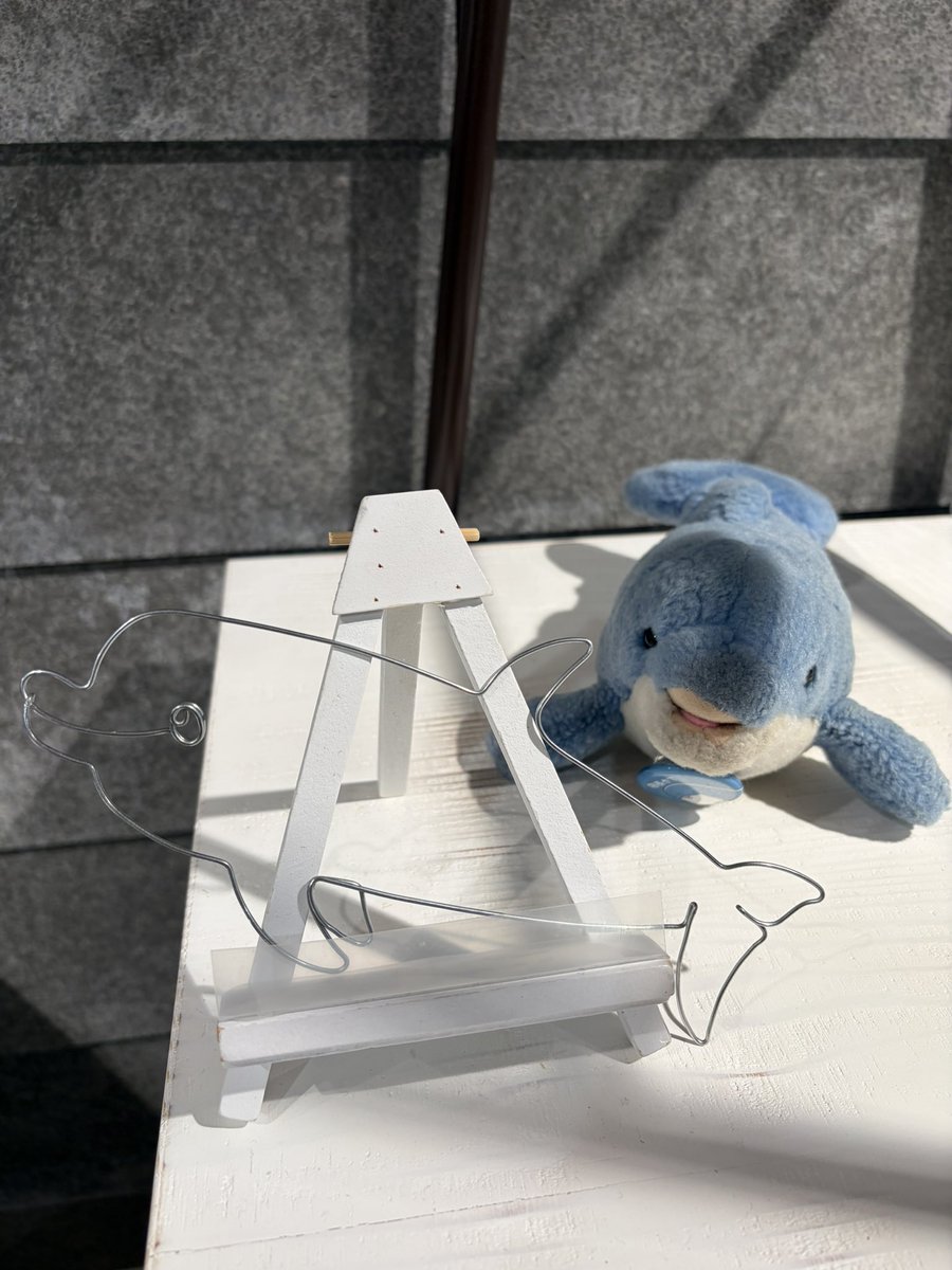 BlueFieldnet's tweet photo. ハンドウイルカを作ってもらいました🐬

会期中飾らせていただいております🐬 https://t.co/os0y1F89Bd