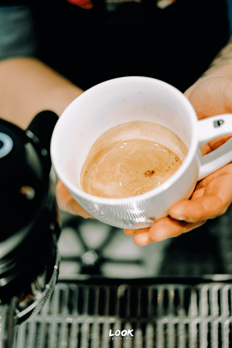 JosieFillminez's tweet photo. Hoy comparto mi café con el tuyo, aunque estemos a kilómetros de distancia — la calma se vuelve más bonita cuando la compartimos. https://t.co/4dxq3hiNyD