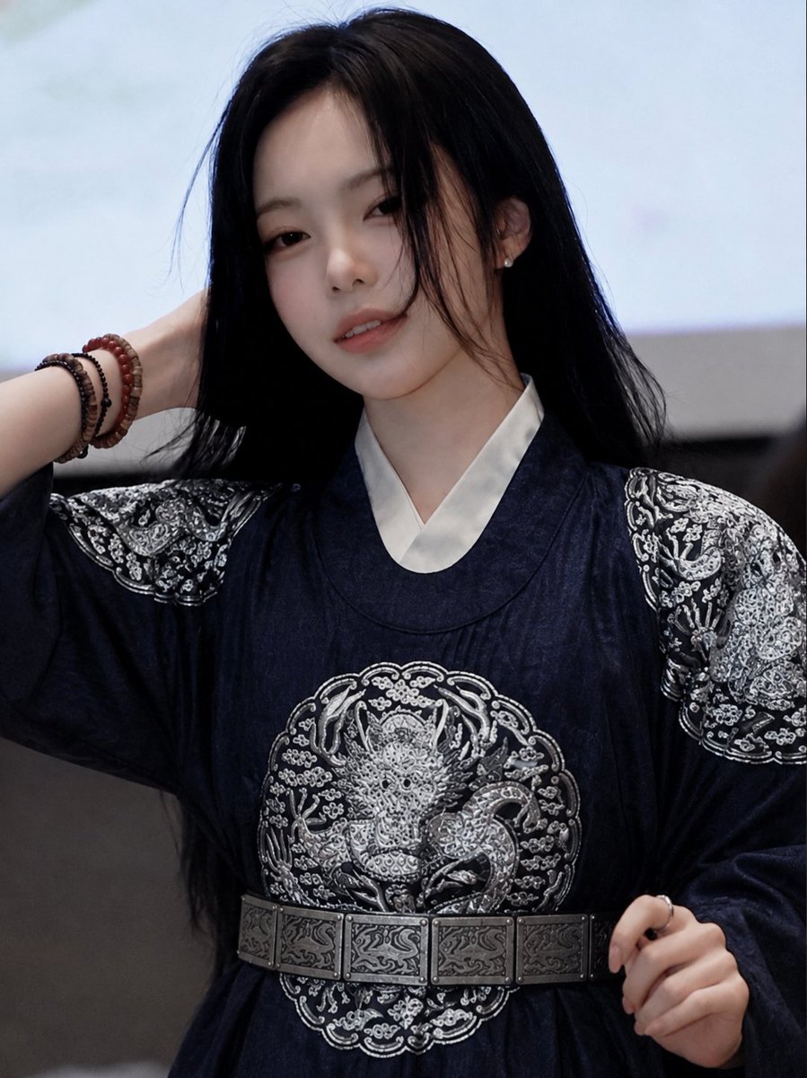 baby_chapssal's tweet photo. 태자님으로 뇌절하기 https://t.co/mv8OUi9aOt