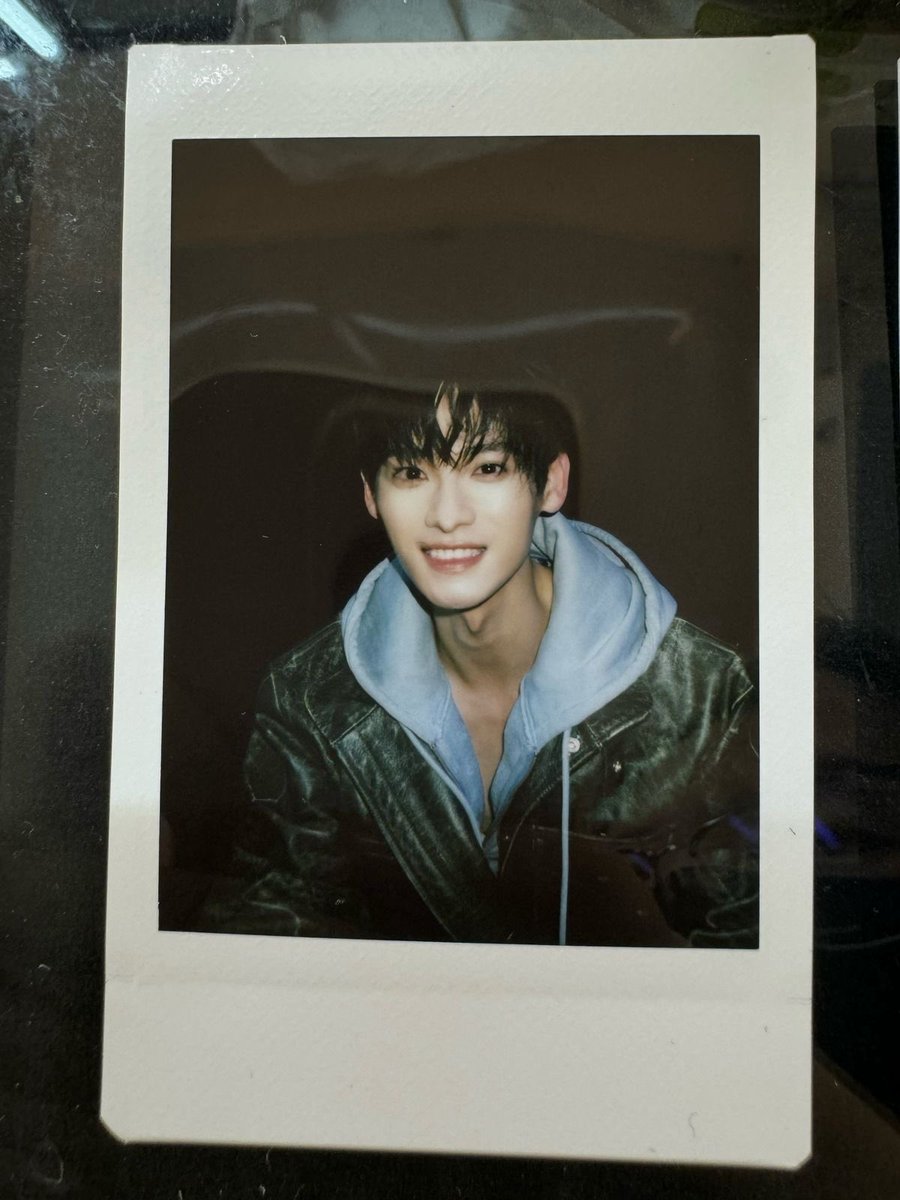 ursscene's tweet photo. 얼굴진짜좋네.. https://t.co/WSNuYvBAbb