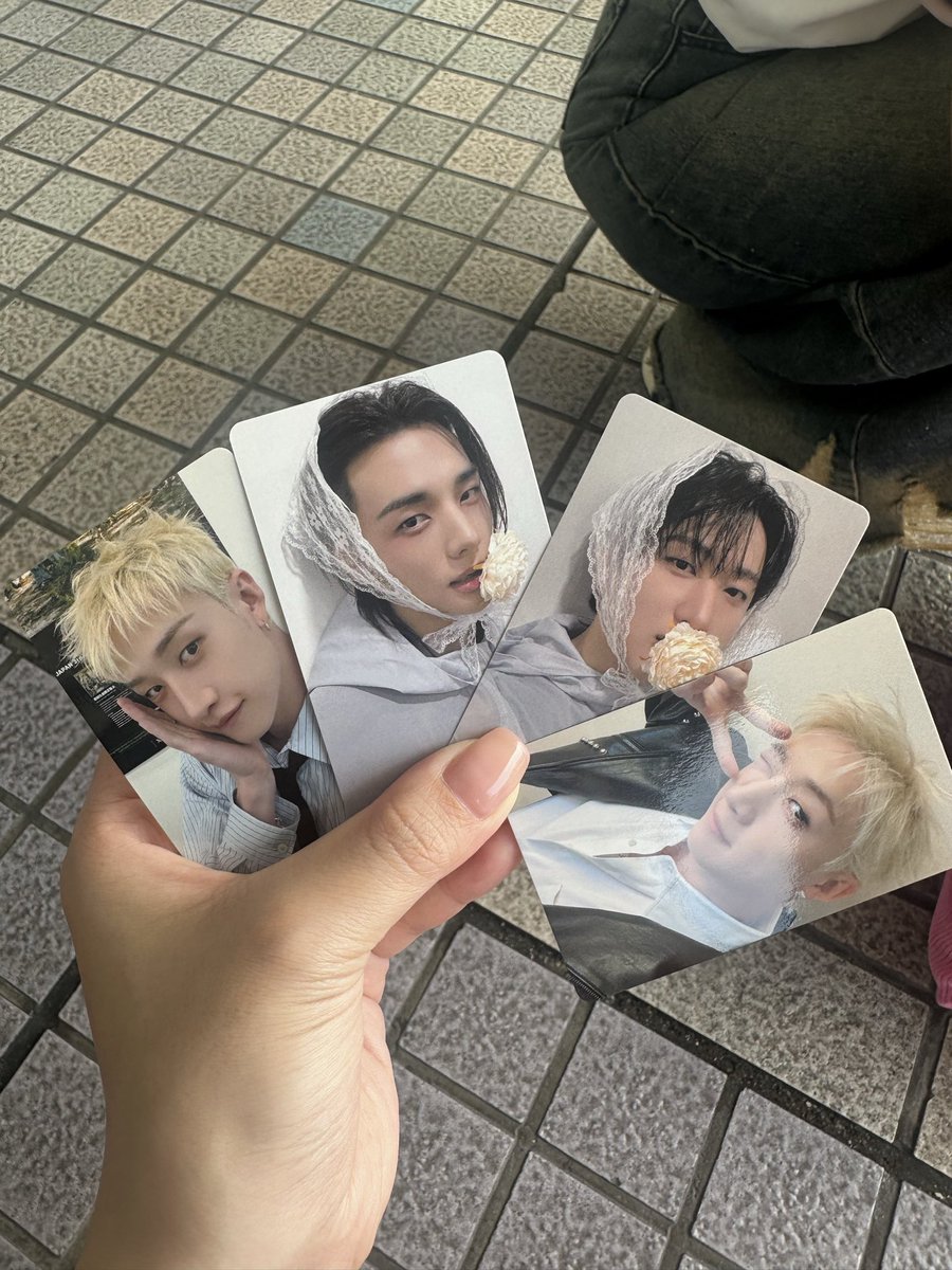 a_______tj's tweet photo. スキズ　Stray Kids トレカ　交換　CD購入　会場限定　名古屋　バンテリン　国立

譲：写真(29バンチャン🐺 30チャンビン🐖🐇 ヒョンジン🦙 05バンチャン🐺)
求：国立、名古屋ハン🐿️

本日、明日バンテリンドーム付近にいます https://t.co/mi9TnGi4uL