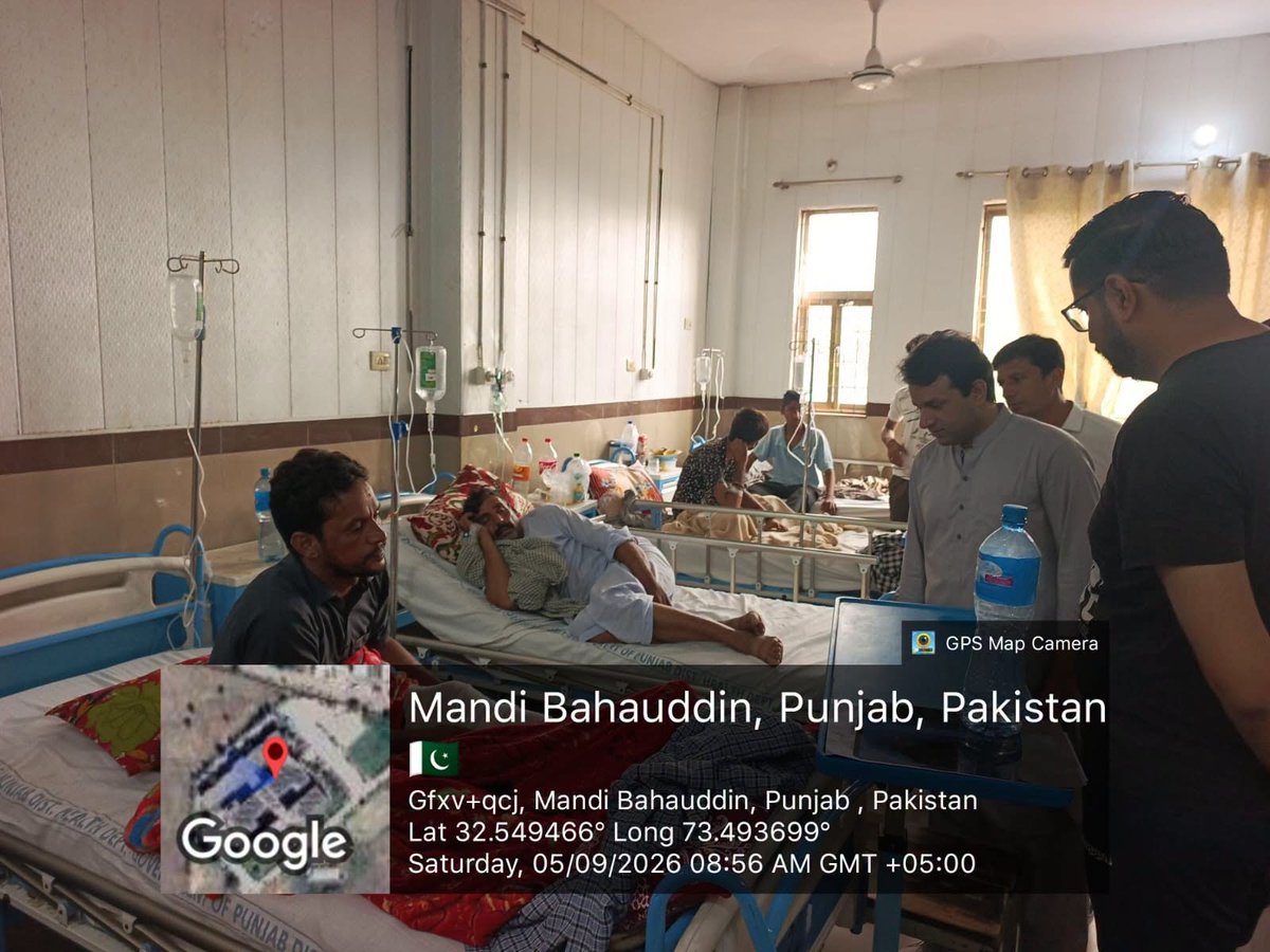 dcmbdin's tweet photo. ڈپٹی کمشنر عدیل حیدر نے ڈسٹرکٹ ہیڈکوارٹر ہسپتال کا دورہ کیا اور مختلف شعبہ جات کا معائنہ کرتے ہوئے مریضوں کو فراہم کی جانے والی طبی سہولیات، ادویات کی دستیابی، صفائی ستھرائی اور عملے کی حاضری کا تفصیلی جائزہ لیا۔ https://t.co/zlfzhbWPk0
