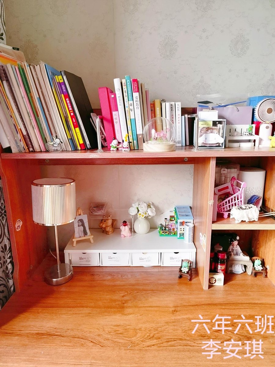 chery472052's tweet photo. [Turn that old mason jar into a cute desk organizer! Added a few holes and a pop of paint, now it holds pens perfectly. #UpcycleIdeas]， https://t.co/IvdR3TAOz3
