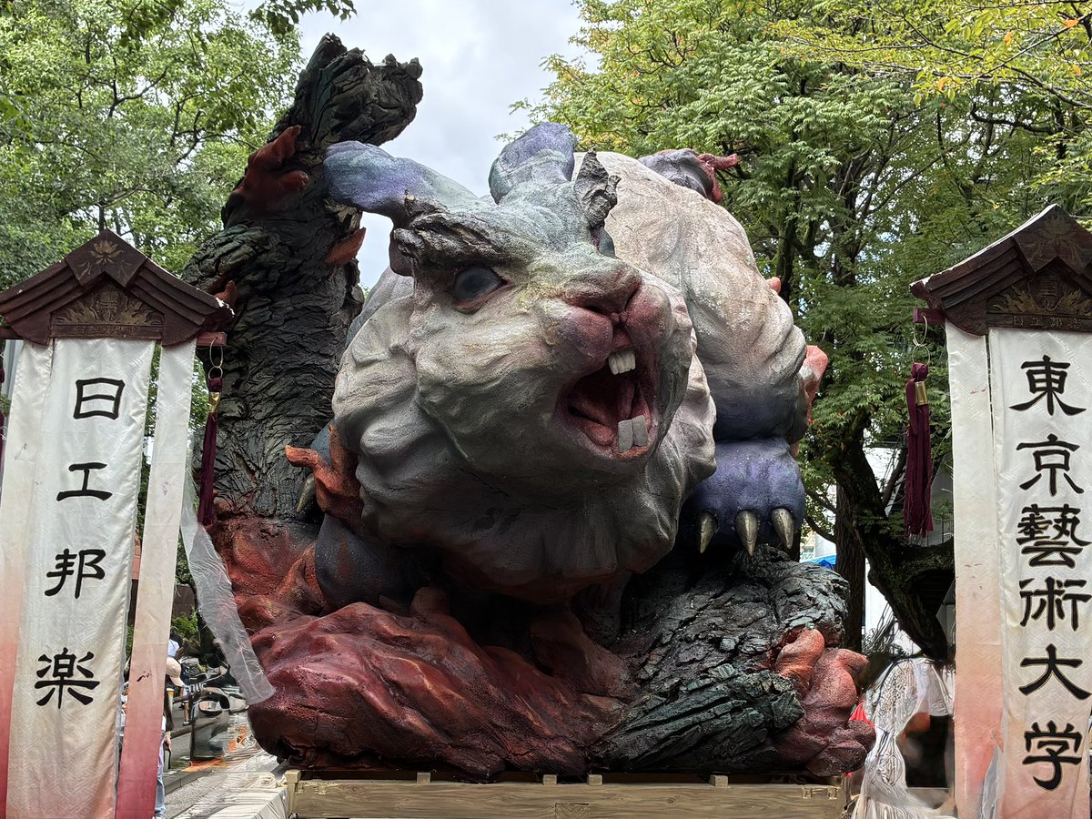 tospo_UMA's tweet photo. 毎年来てますが、やっぱ藝大祭ってすごい。 https://t.co/BG3pqQjCfK
