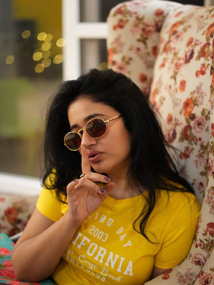 Chennaipatrika's tweet photo. @PoonamBajwa #PoonamBajwa #love #Entertaining #fanpagefacebook #keerthysureshfans #fblifestyle #reels #CelebrityStyle #Gorgeous #Kollywood #tollywood #bollywoodstyle #bollywoodqueen #sandalwood #chennaipatrika #BollywoodStyle #sandalwood #mollywood
@Chennaipatrika https://t.co/5dKZ5sn2XM