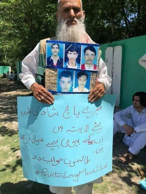Zara_Baloch26's tweet photo. آپ سب سے اپیل ھے جبری گمشدگی جیسے غیر انسانی عمل کے خلاف آواز اٹھائیں
#ReleaseBalochMissingPersons #ReleasePashtunMissingPersons #Balochistan https://t.co/57wPGGlvio