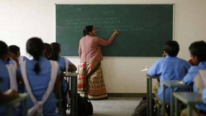 DaisyDaika's tweet photo. 15 teachers to receive the State Teachers’ Award 2026 on Teachers’ Day, recognising their outstanding contribution to school education across 14 districts. 🏆📚
#TeachersDay #TeachersAward2026 https://t.co/uZU6UAGf6P