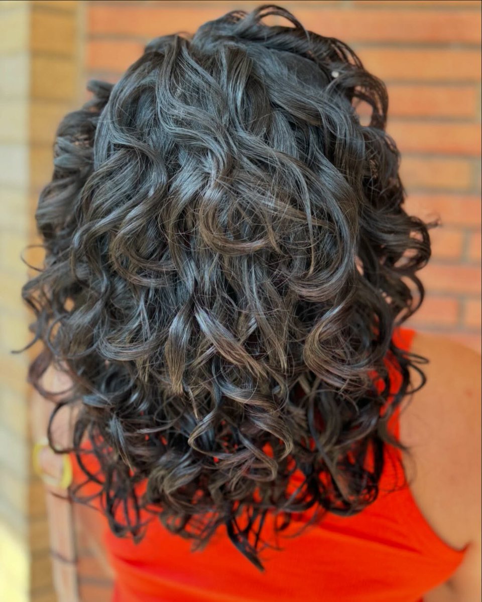 MyrtisGruca's tweet photo. Curls come in so many variations, and every single one is beautiful. https://t.co/MdHXK77Ue2