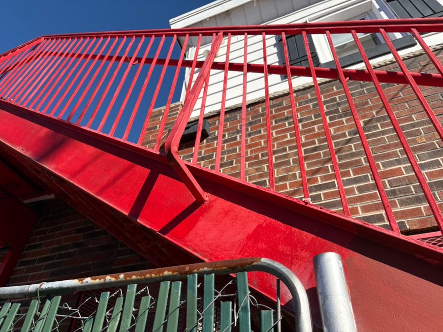 alwayspaterson's tweet photo. Photo challenge: STAIRS.

Pizzeria fire escape.
Philadelphia, Pennsylvania.

#photography #stairs #lookup #red #urban https://t.co/CPS9s7CNbI