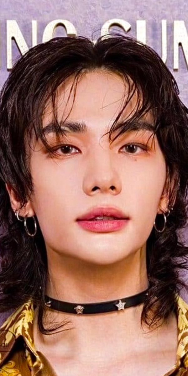 joonovae's tweet photo. @hyunintoit edítalo más, yo tengo otros que no son edit porque se notan las cirugías de hyunjin abusador https://t.co/VeH6jYKYCC