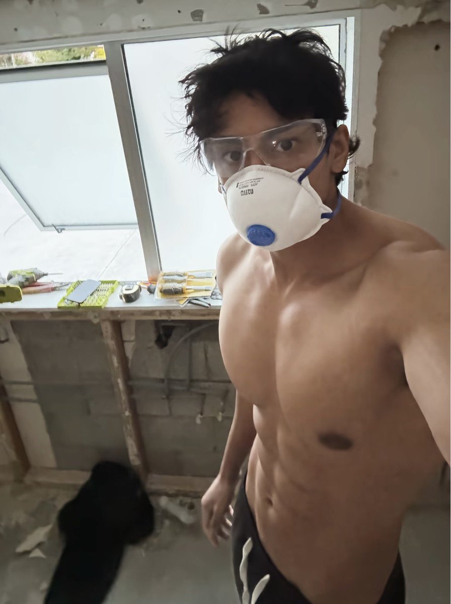 dailyhotdudes's tweet photo. 👷‍♂️💪 https://t.co/GEQRTNrctO