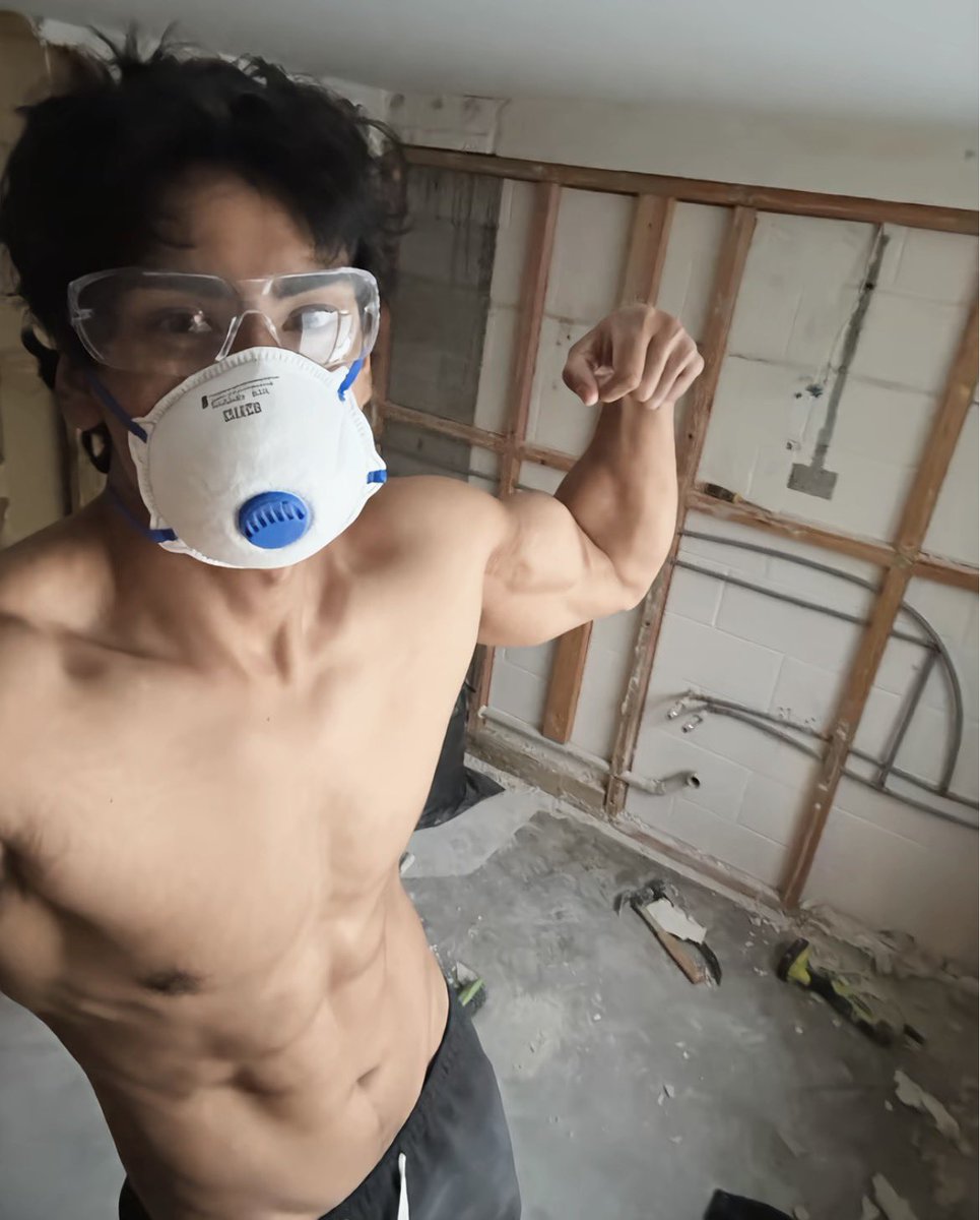 dailyhotdudes's tweet photo. 👷‍♂️💪 https://t.co/GEQRTNrctO