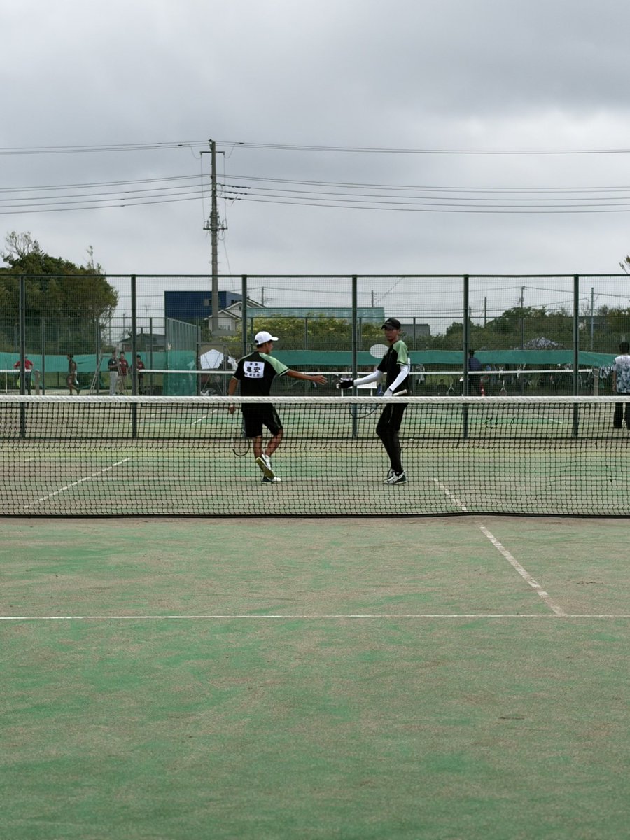 tenrisofttennis's tweet photo. 全日本学生ソフトテニス選手権大会
第３回戦
天理大学 0-③ 東京経済大学
川口 川俣 2-④ 長谷部 五十畑
亀安 玉置 2-④ 渡邉 松田
平川 谷本 2-④ 相山 諸喜田 https://t.co/IC0rRxC5cc