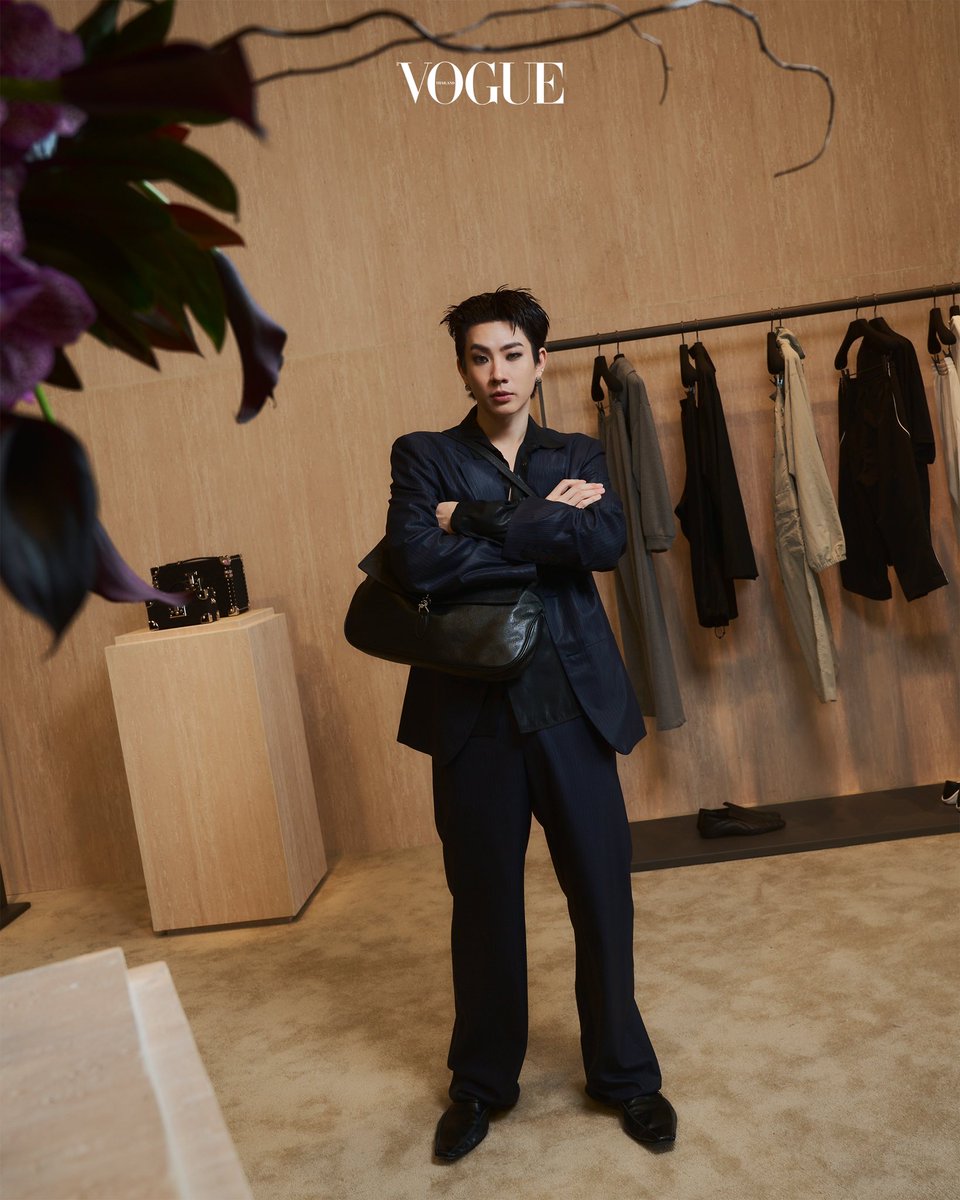 VogueThailand's tweet photo. https://t.co/EH2Cj2VTC7