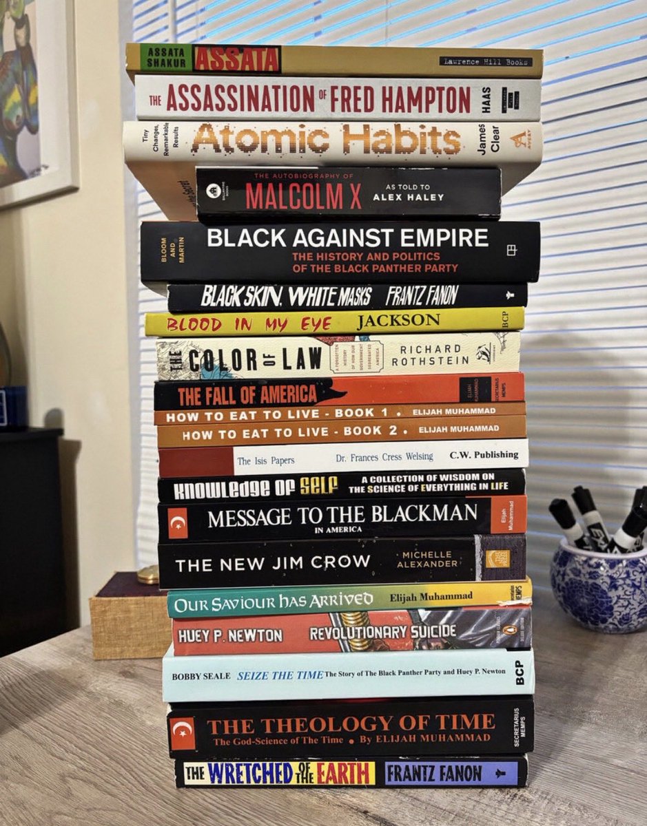 IamMzilikazi's tweet photo. ❝The trouble with us is that we do not read enough. We eat too much and let our minds go empty and dry.❞ ~ Marcus Garvey #WakeUpEverybody✊🏿 https://t.co/B0UnsShedw