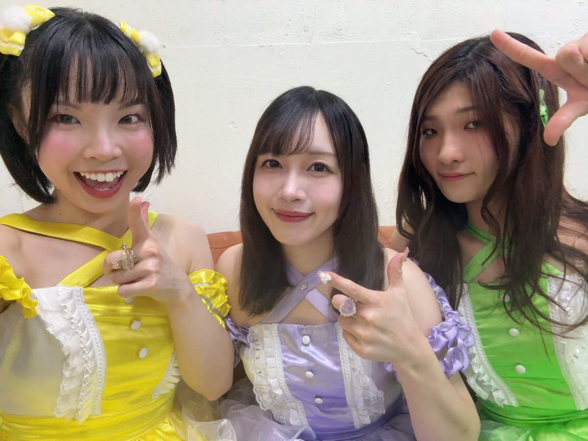 aimi_ru52's tweet photo. こんにちみーる💛
中野坂上S.U.B Tokyoありがとうございました✨✨
お久しぶりに会えてうれしかったよ❣️
会場のみなさん、
見守ってくれてありがと(˶ᐢωᐢ˶)

このあと上野恩賜公園17:35〜  #水撃 🔫
いっぱいお水かけちゃうぞ🌟
愛🫶にきてね♪
いっしょにたのしもっ🐇
#愛してみーる https://t.co/I2OTFFIESn