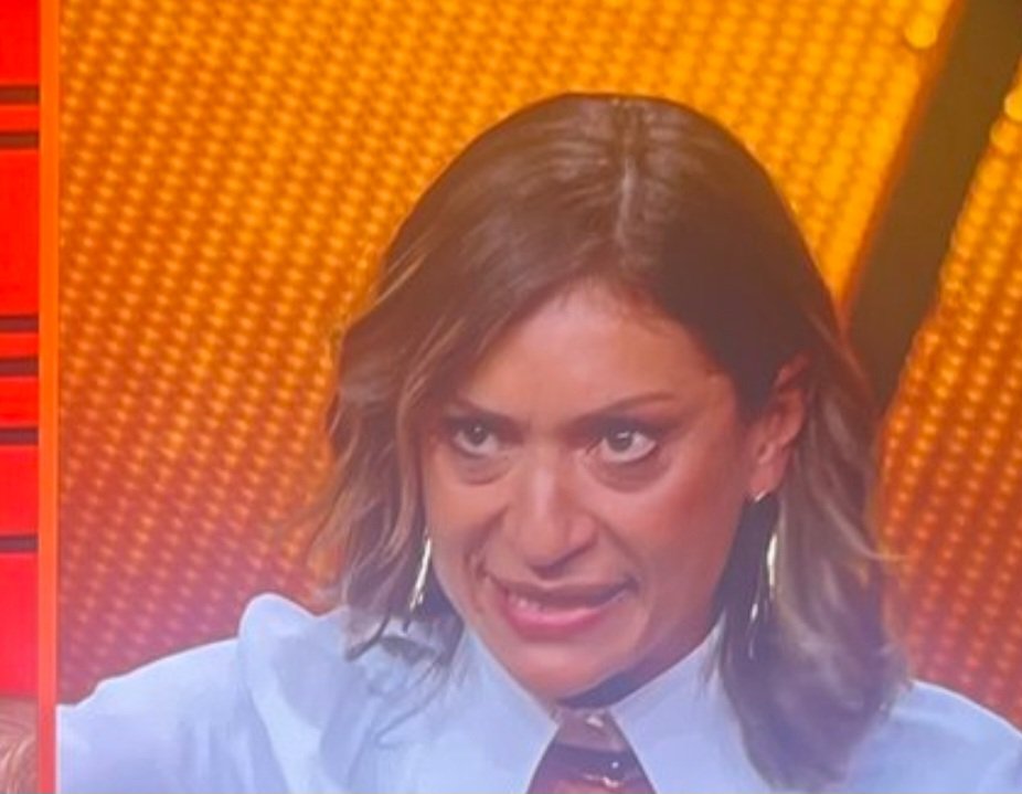 AntonellaS19030's tweet photo. Non avevo mai fatto caso alla cattiveria in questo sguardo.... #Garlasco #kamikaze #telesempio https://t.co/Do64p5dUQg