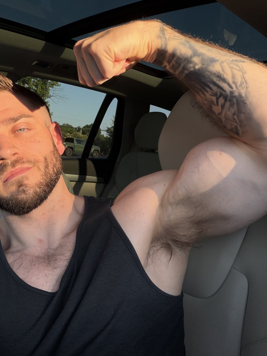 BrandonAllenSFW tweet picture
