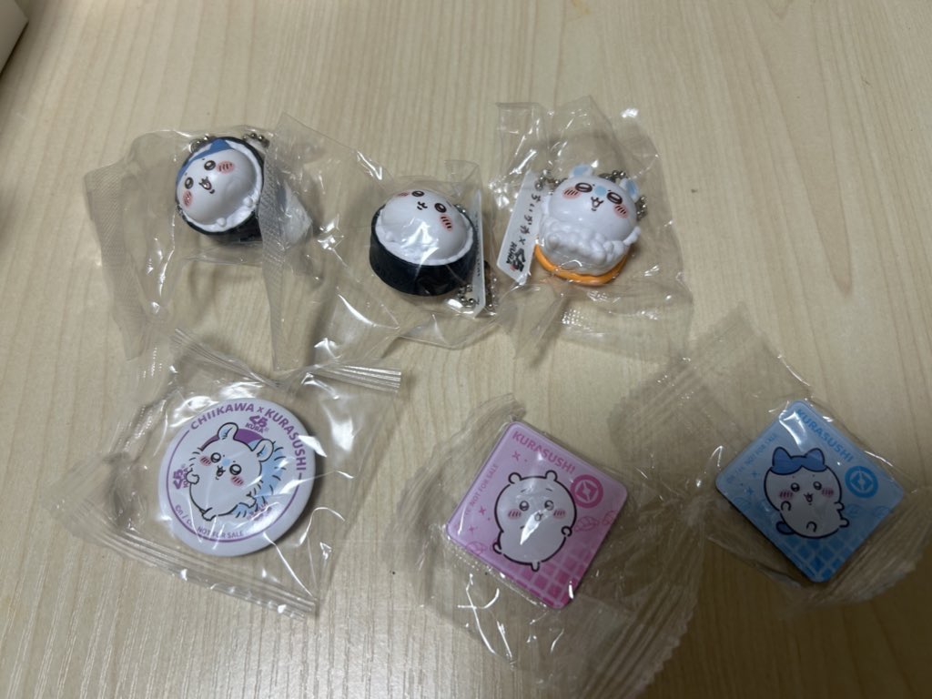 39___mini's tweet photo. ちいかわくら寿司 ビッくらポン

交換

【譲】キーホルダー :ハチワレ ちいかわ モモンガ
缶バッジ:モモンガ      マグネット: ちいかわ ハチワレ
【求】 うさぎorシーサー

フィギュアは同種うさぎ優先です。
郵送にて交換希望です。
お気軽にお声掛けください🙇‍♀️

#ちいかわ  #ちいかわ交換 https://t.co/OjMQTkW319
