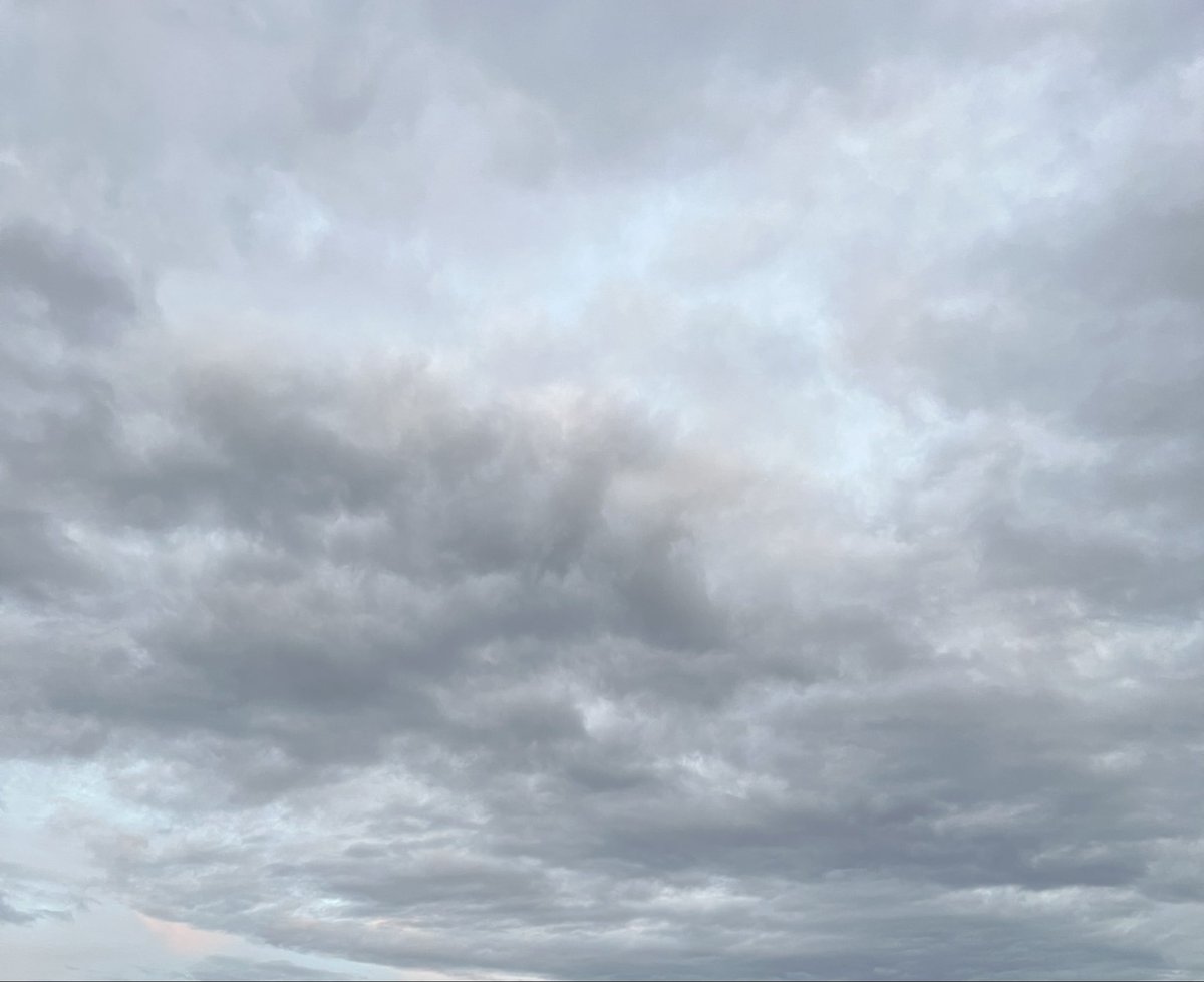 foaroze's tweet photo. 今日の空達です。
色々な表情があって面白い空でした。
ありがとうございます。
またお願いします。 https://t.co/cCykSsuswa
