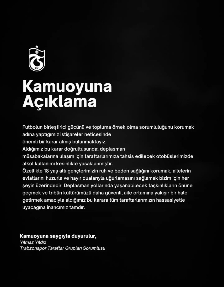 SopaliFanzin's tweet photo. Hayırdır siz kimsiniz? 
Bilet fiyatı sormazsınız.
Stadı yaparken sormazsınız.
E bilette sormazsınız.
Deplasman yasakları 6222 de yoksunuz.
Bu kararı tribün verir.
Sizlik birşey yok. https://t.co/oIDB2Qacsa