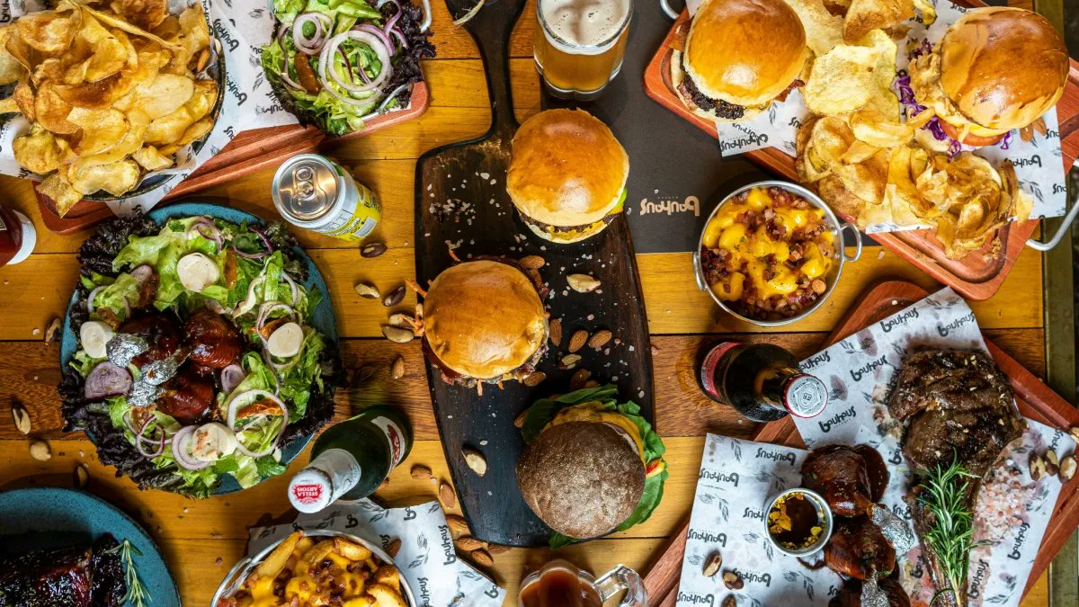 NayaLook's tweet photo. https://t.co/1wI79UXe0Q
#JunkFood #JunkFoodSideEffects #LateNightEating #HealthyEating #HealthySnacks #HealthTips #DietTips #WeightLoss #HealthyLifestyle
आजकल देर रात तक जागना और इस दौरान जंक फूड या पैकेज्ड स्नैक्स खाना लोगों की आम आदत बन गई है। https://t.co/DlF4JTYOOi