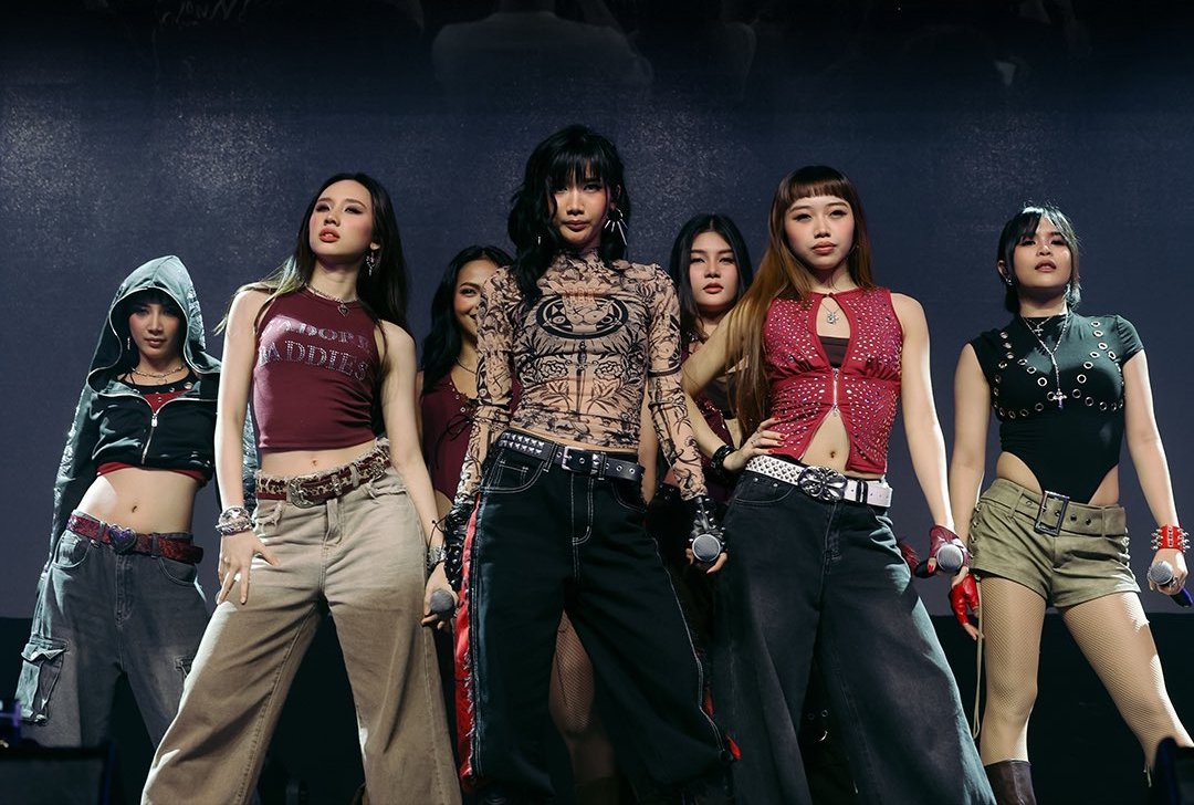 xonara_crave's tweet photo. 🚨 XONARA announces their SINGAPORE takeover 🇸🇬 

The P-pop girl group is set to Music Matters LIVE on October 4 

ONE ZONE FEST on October 24–25 https://t.co/ShxPgiFoyp