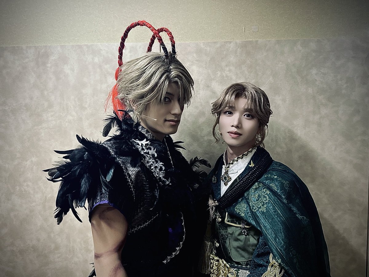 takeshi__naoki's tweet photo. 剣劇「三國志演技〜蜀漢」
六日目ご観劇頂きありがとうございました

今日は事務所の大好きな兄貴
植ちゃんの誕生日
おめでとう御座います
ちなみに日付け変わって今日から植田さんから植ちゃんと呼ぶことになりました
でも敬意はずっと変わりません
素敵な１年をお過ごしください

#剣劇三國志 https://t.co/QcTrq7UtUO