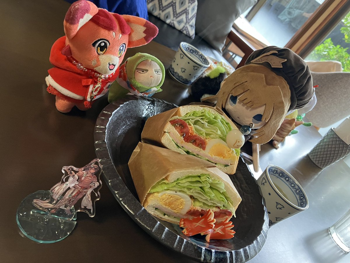 peroronhiro's tweet photo. カフェちどりに行ってきた！
ここは食べたいものがありすぎて困る。

2か月ごとに変わる、美しくて美味しい芸術作品の様なパフェのファンです✨ https://t.co/pVGyeyhE96