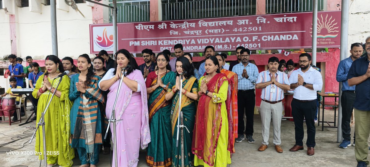 KendriyaF's tweet photo. On Teachers’ Day, PM SHRI Kendriya Vidyalaya Ordnance Factory, Chanda paid tribute to Dr. Sarvepalli Radhakrishnan, whose life and ideals continue to inspire generations of educators and learners. https://t.co/SoNjPKoaUR