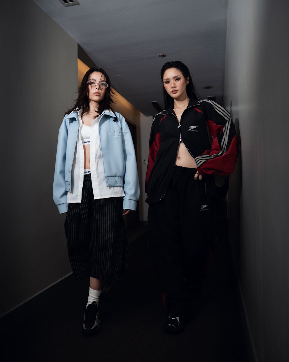 CHANGEARTIST_'s tweet photo. CHARLOTTE FOLK RUN WAY LOOK 
@Lookmheewang  @sonyasarann 

#CHARLOTTEFOLKxMNLFW
#LMSYxCHARLOTTEFOLK
#lmsy https://t.co/hn8LvsOnNy