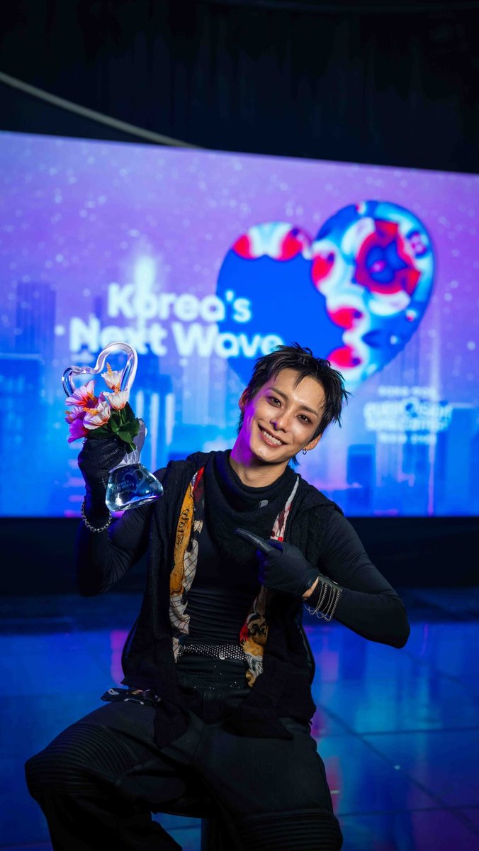 PJH_Updates's tweet photo. South Korea's representative for Eurovision Asia 2026 ๐ฐ๐ท
JUNHEE โค๏ธโ๐ฅ
๐https://t.co/zkv5yGh52F
#JUNHEE #์คํฌ #ใธใฅใณใ #DEEPDIVE #EurovisionAsia #Eurovision #KoreasNextWave https://t.co/1YJ7oc2ByJ