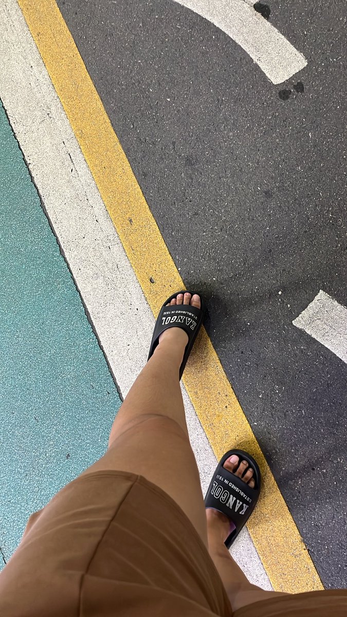 J6f1ic's tweet photo. 等公車的日常 https://t.co/qa2NQ2pk5W
