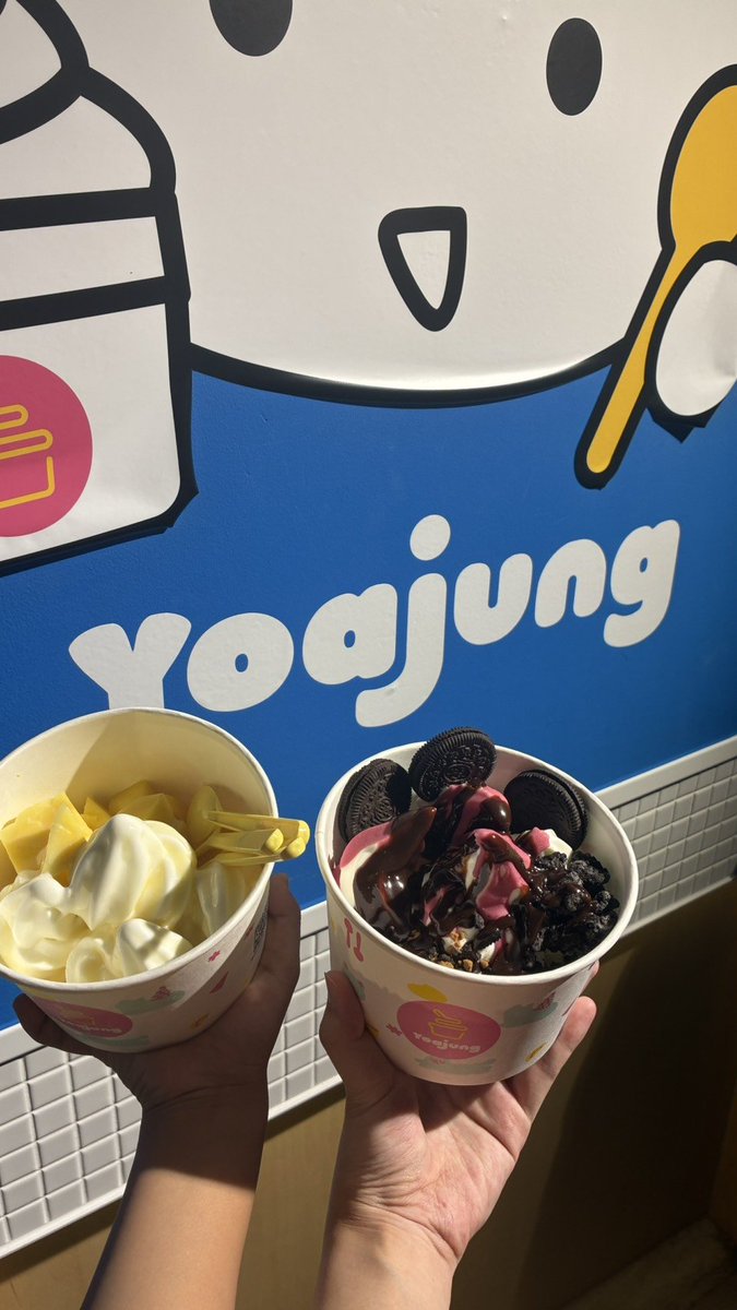 cawaiiSW1105's tweet photo. TOMORROW X TOGETHERのコラボが始まったから行ってきた！
ヨアジョン初体験🍨
おいしいけど、小さいサイズでいいかな(笑) https://t.co/2qcIS6QDxX