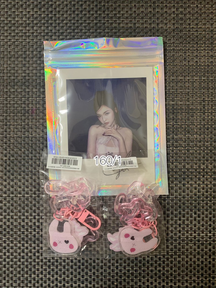 khunpee__wry's tweet photo. wts 𓈒 Babymonster ready to ship ! ♥︎ 🤛🏻

พร้อมส่ง รับผ่อน 1-3 เดือน 🎀
   ♡ รุกะ ภริตา อาสะ อาฮยอน โรร่า ชิกิต้า
Ruka Pharita Asa Ahyeon Rora Chiquita

 👼🏻 𓐄 shipping 4️⃣0️⃣ #ตลาดนัดbabymonster #ตลาดนัดเบม่อน #khunpeeพร้อมส่ง https://t.co/9fGlr0gFkp
