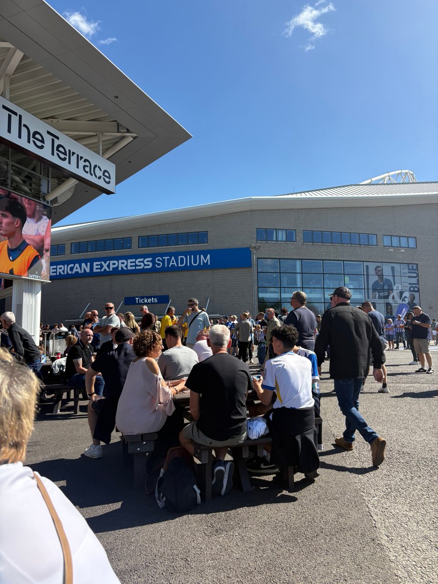 Itwitius's tweet photo. BHA where u can see the Seagulls but not the sea. Could be worse. #Lufcawaydays #lufc https://t.co/aX0d39KNmf