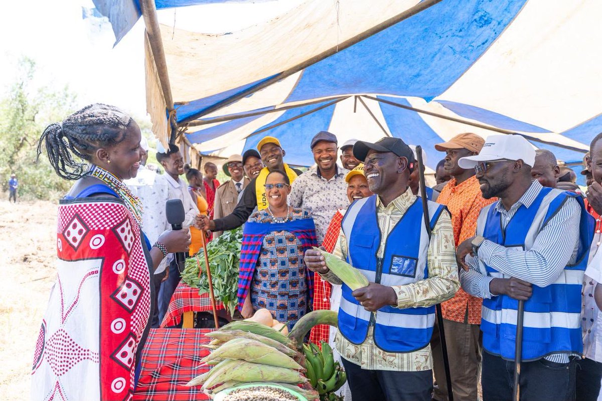 WilliamsRuto's tweet photo. Launched the rehabilitation of the Nguruman Block A Irrigation Project, which we are undertaking at a cost of KSh500 million to put 2,000 acres of land under irrigation, boost agricultural production and improve the livelihoods of our farmers. https://t.co/ghAiWOrb7D