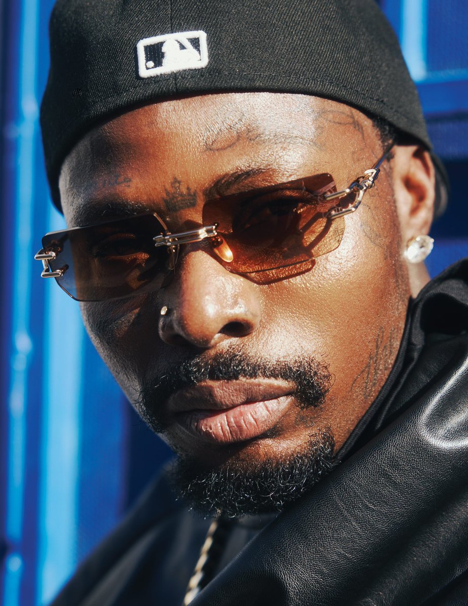 thedebuthub's tweet photo. 🚨 Asake’s “Work Of Art” (883.7M) is now the 11th most streamed Nigerian project of all-time on Spotify, surpassing “For Broken Ears (EP)” (883.3M). https://t.co/3es9zj42Vw