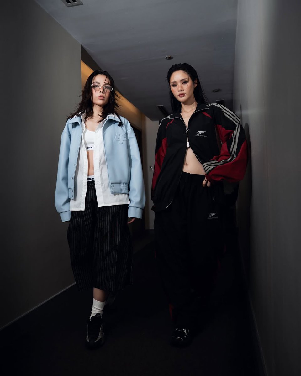 charlottesquad_'s tweet photo. THEY’RE READY !!!!

link: https://t.co/RCeFg2Aa7H

#LMSYxCHARLOTTEFOLK
#CHARLOTTEFOLKxMNLFW. https://t.co/GpJCRhS7Hx