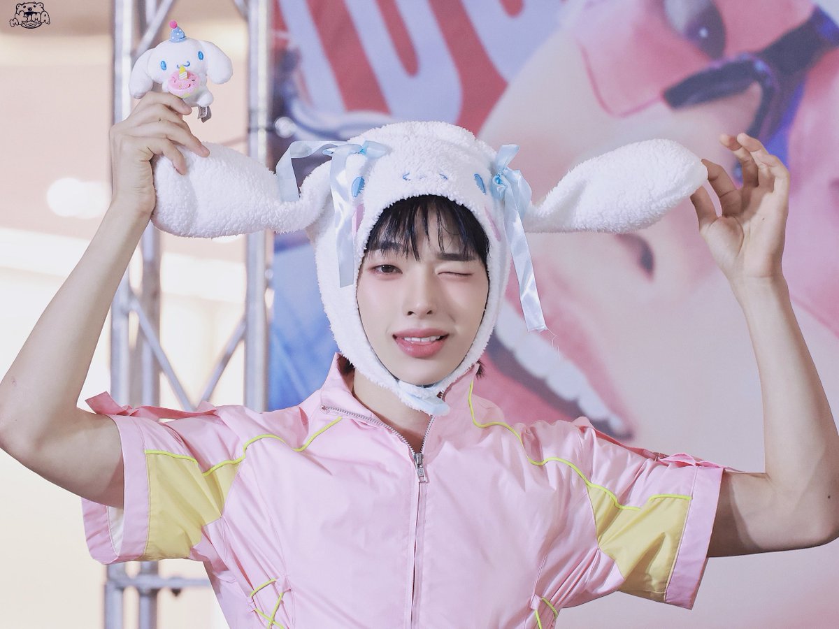 minamikumakuma's tweet photo. 260905 BDM OPEN FANSIGN

 ૮₍ ˶ᵔ ᵕ ᵔ˶ ₎ა · ૮₍ ´ ꒳ `₎ა · "૮₍ ˶•⤙•˶ ₎ა

#NEXZ #넥스지 #ネクスジ
#TOMOYA #토모야 #トモヤ https://t.co/bb5EgEy0rw