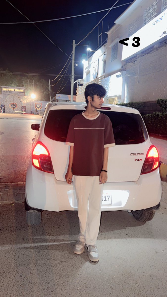 Hassu109's tweet photo. Wellcome Back Guyz👋🏻💗 https://t.co/2e5ak1T5mg