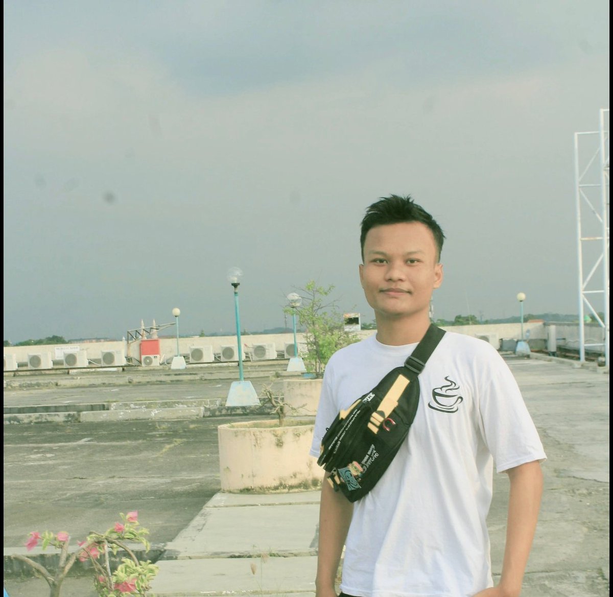 riyansptt's tweet photo. @radenrauf melu manehh https://t.co/IFZ3x3mmEu