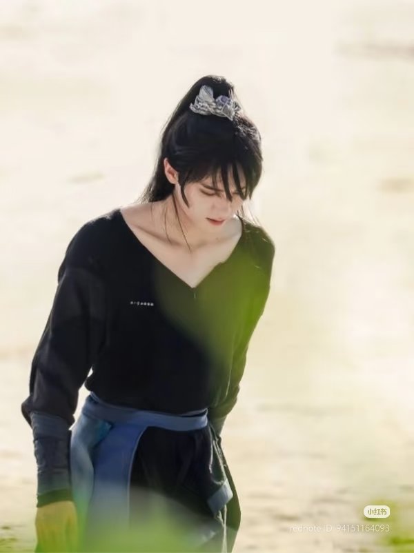 z_is_my_love's tweet photo. 이 사진 완전 익연이 어넒허얇 잘보임 그와중에 쇄골 너무이쁘구요🩵🩵 https://t.co/TsVtukYN7y