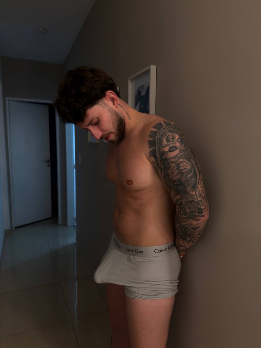 jackholymoly's tweet photo. Horny morning, everyone. You know what to do? 🙄 https://t.co/QW3mdMYyO5
