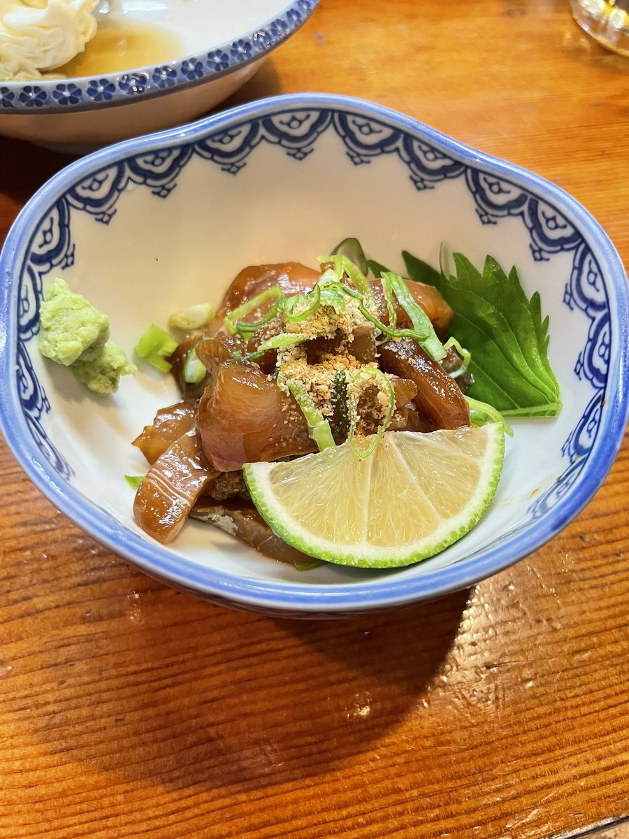 trpgnochiroru's tweet photo. 実は母も大分旅行してるんよね
合流して地元の焼き鳥屋さんでご飯食べてきた✌️めちゃうまだった🥳
りゅうきゅうってやつめっっちゃ美味しかった https://t.co/0203HTbH19