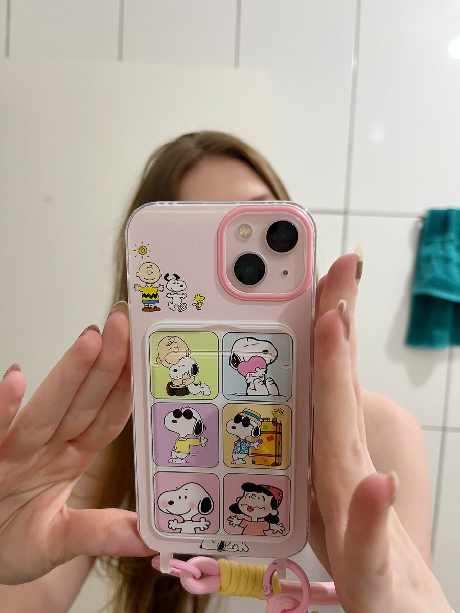 Snoopy0k's tweet photo. 1 MINUTO DE SILÊNCIO PARA MIMHA CAPINHA DO ESNUPI https://t.co/Vay4L90ERN